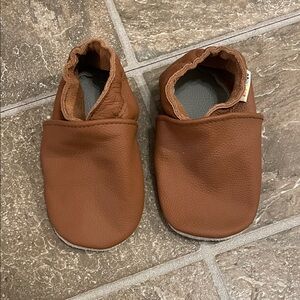 Yalion from Amazon Kids Moccasins in Warm Brown Leather